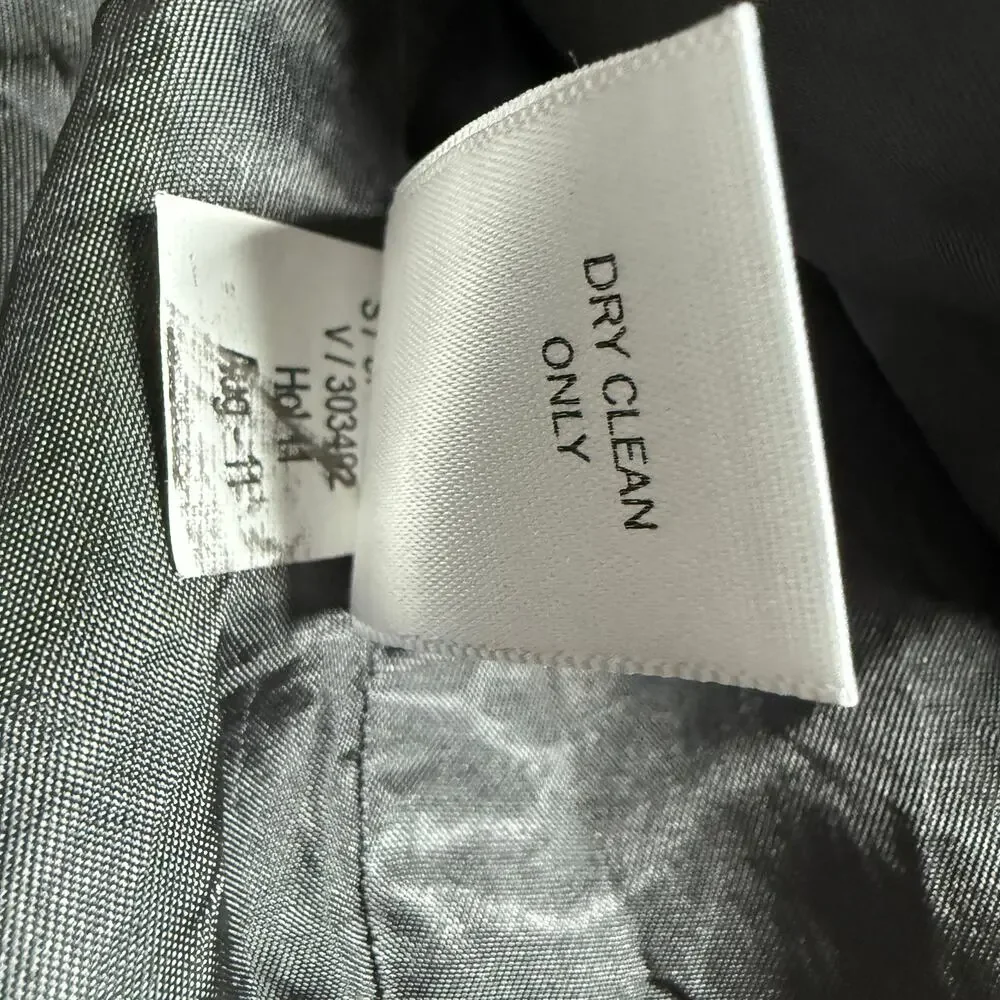 Banana Republic Men's Gray Pinstripe 2 Button Blazer Size 40R - Notch Lapel